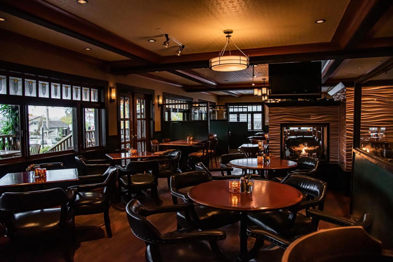 Salt Spring Inn Ganges Exterior foto