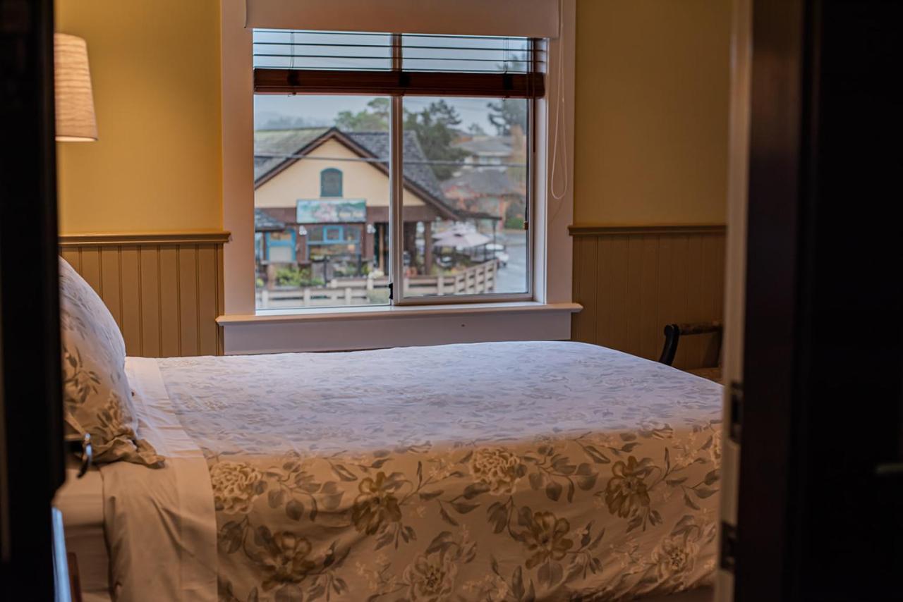 Salt Spring Inn Ganges Exterior foto